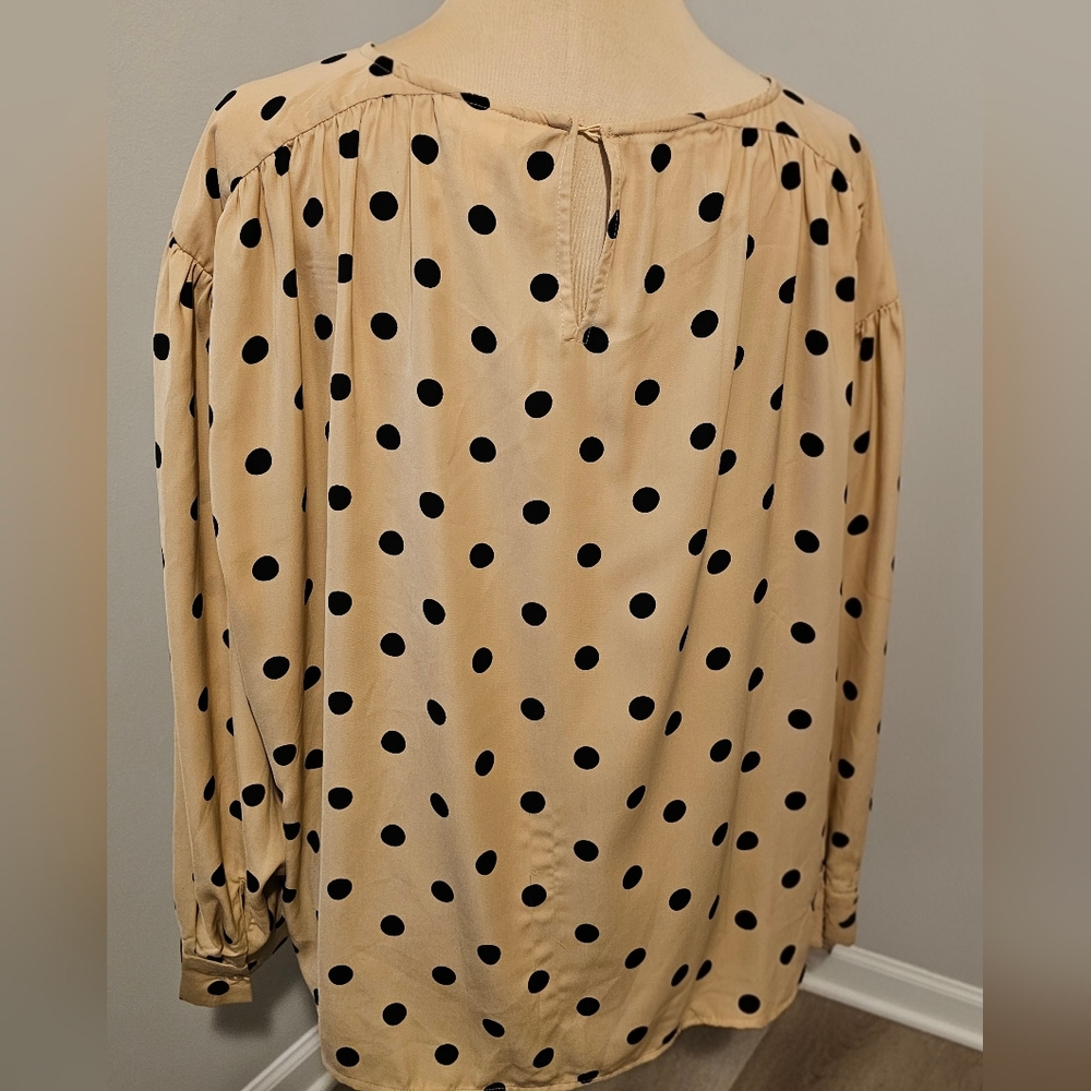 H&M Black Batwing Sleeve Polka Dot Blouse - Tan  Sz L - Picture 3 of 9